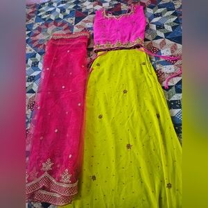 Vibrant Pink and Yellow Lehenga PLS READ DETAILS!!